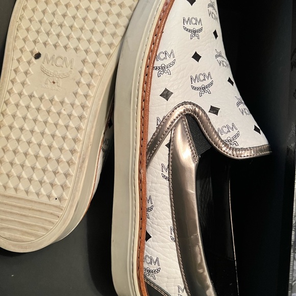 Whit MCM slip-on shoes - Picture 2 of 7